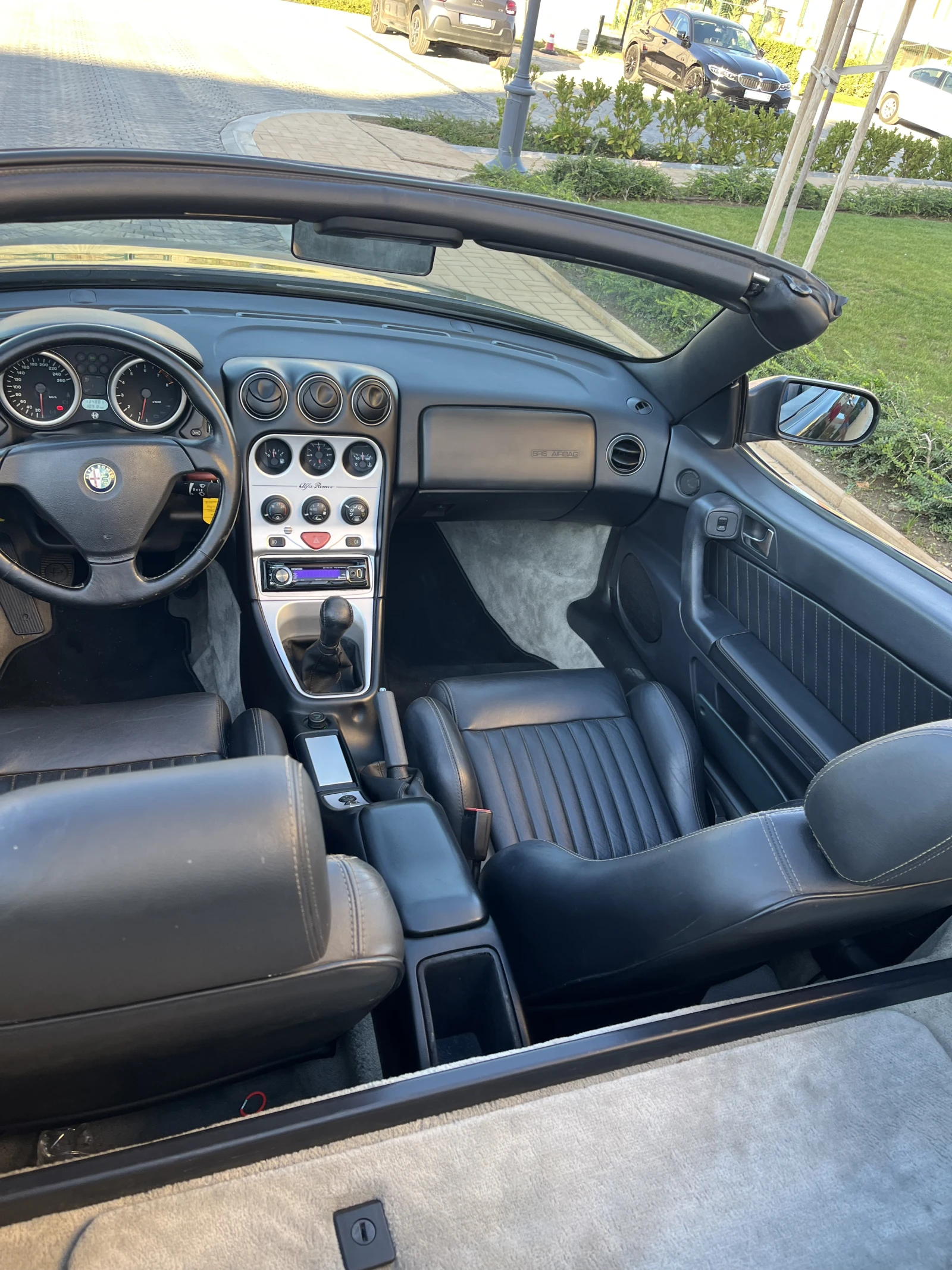 Alfa Romeo Spider 916 | Mobile.bg   11