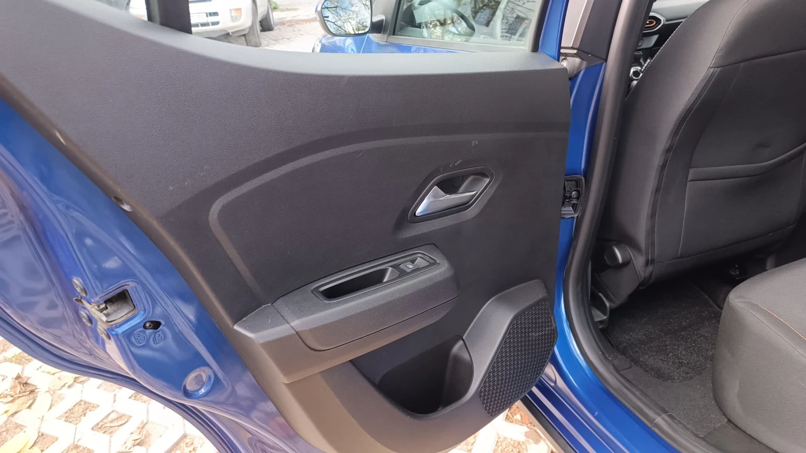 Dacia Sandero | Mobile.bg   11