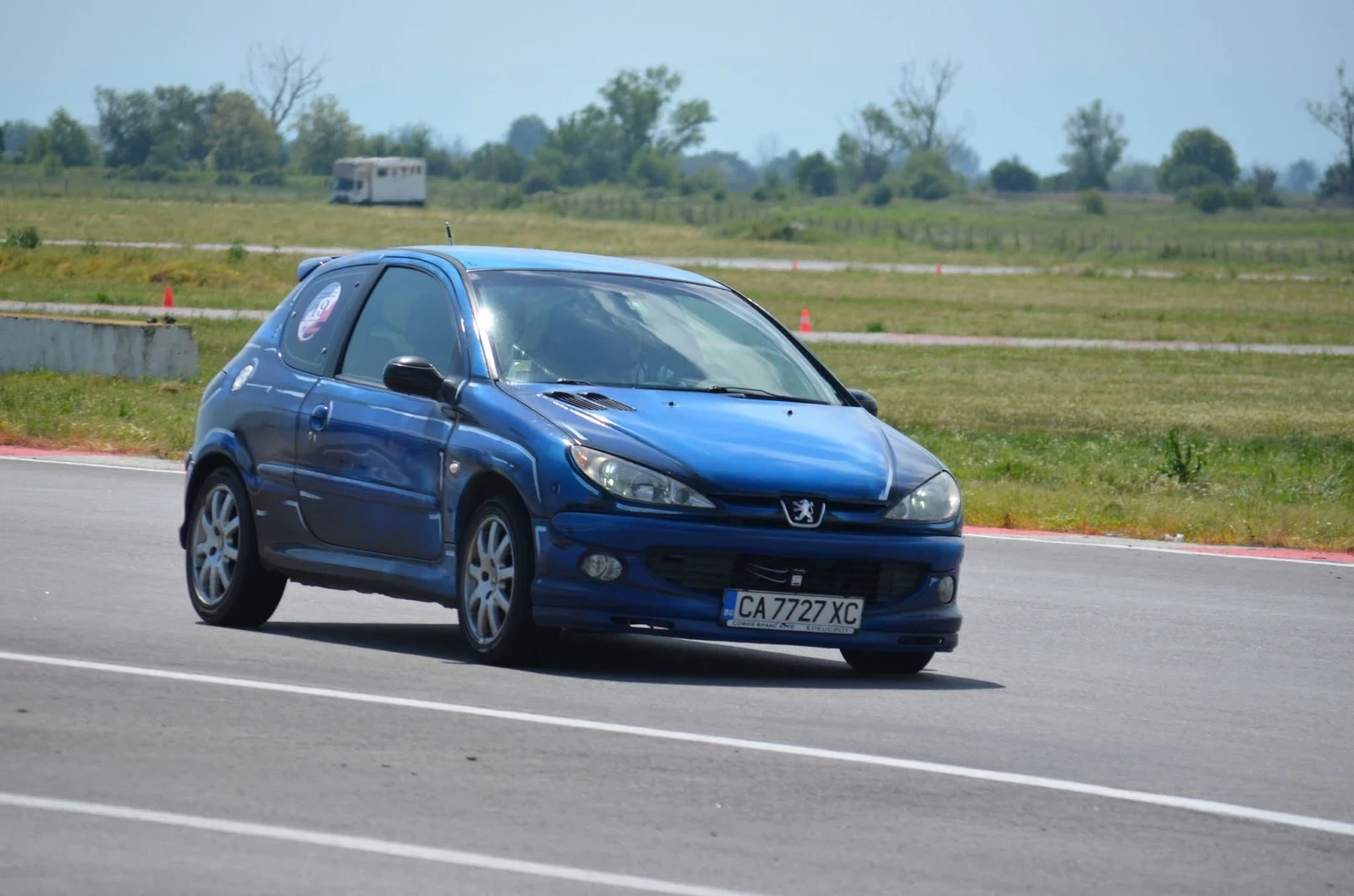 Peugeot 206 GTi 135 16V Custom, снимка 7 - Автомобили и джипове - 54095211