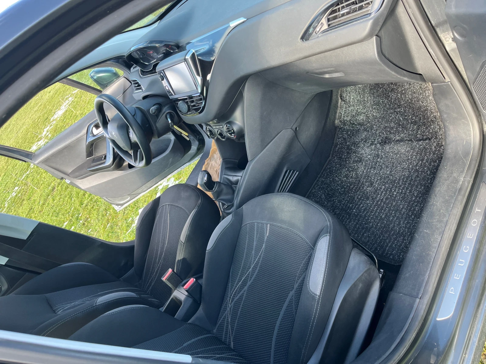 Peugeot 208 | Mobile.bg � ����������� 11