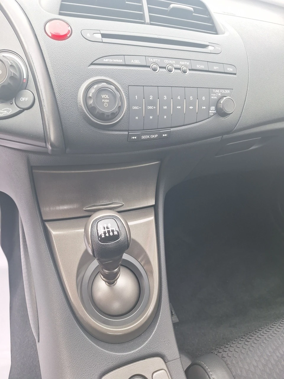 Honda Civic Executive 1.8 benz+ gas, снимка 7 - Автомобили и джипове - 54012662