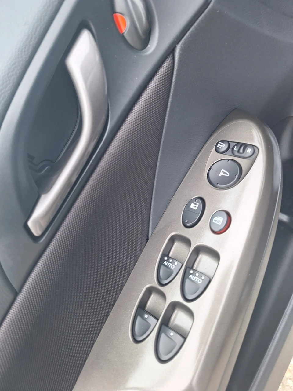 Honda Civic Executive 1.8 benz+ gas, снимка 9 - Автомобили и джипове - 54012662