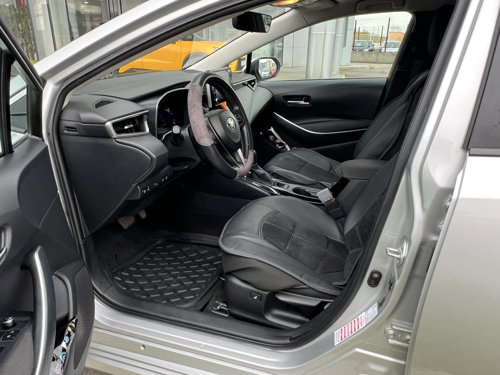 Toyota Corolla 1.8 HEV Executive | Mobile.bg � ����������� 9