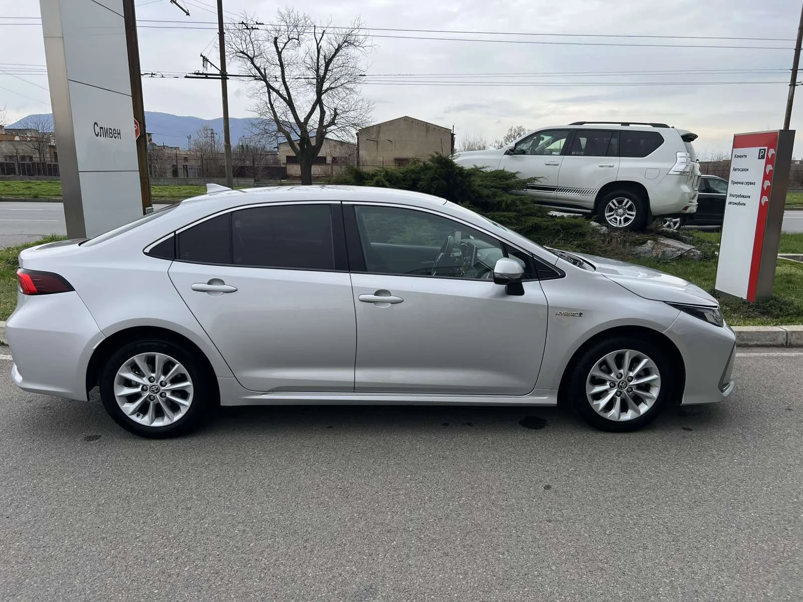 Toyota Corolla 1.8 HEV Executive | Mobile.bg � ����������� 2