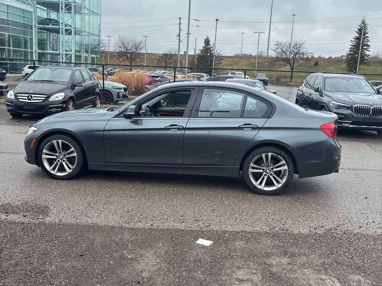 BMW 320 * 320i xDrive * CARFAX * ОТ ПРЕДСТАВИТЕЛСТВО НА BM, снимка 2 - Автомобили и джипове - 54176202