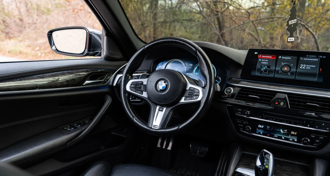BMW 540 АВТОКРЕДИТ, снимка 11 - Автомобили и джипове - 54415233