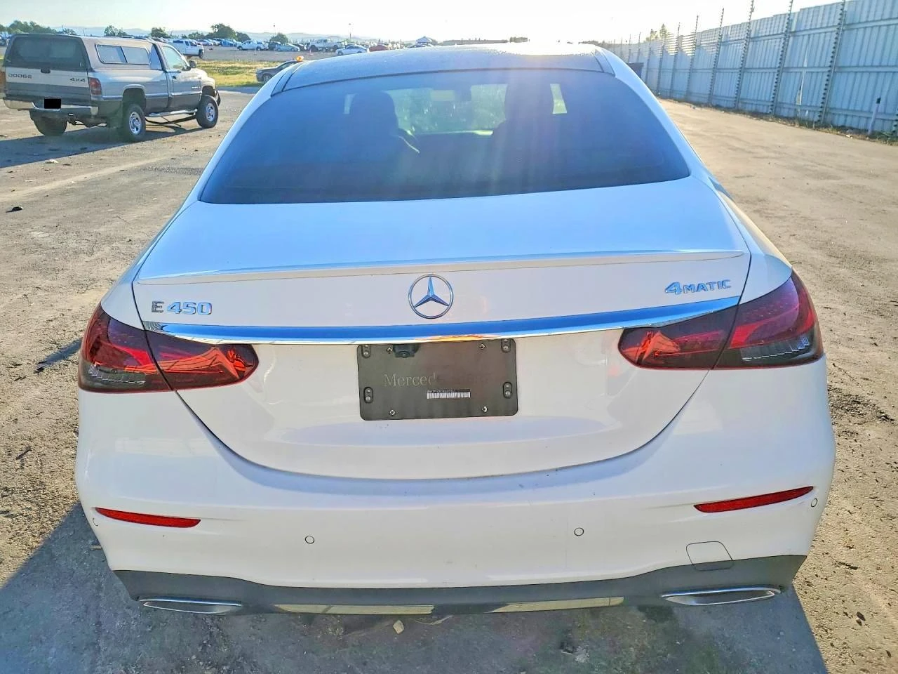 Mercedes-Benz E 450 3.0l 4Matic, снимка 6 - Автомобили и джипове - 54417249