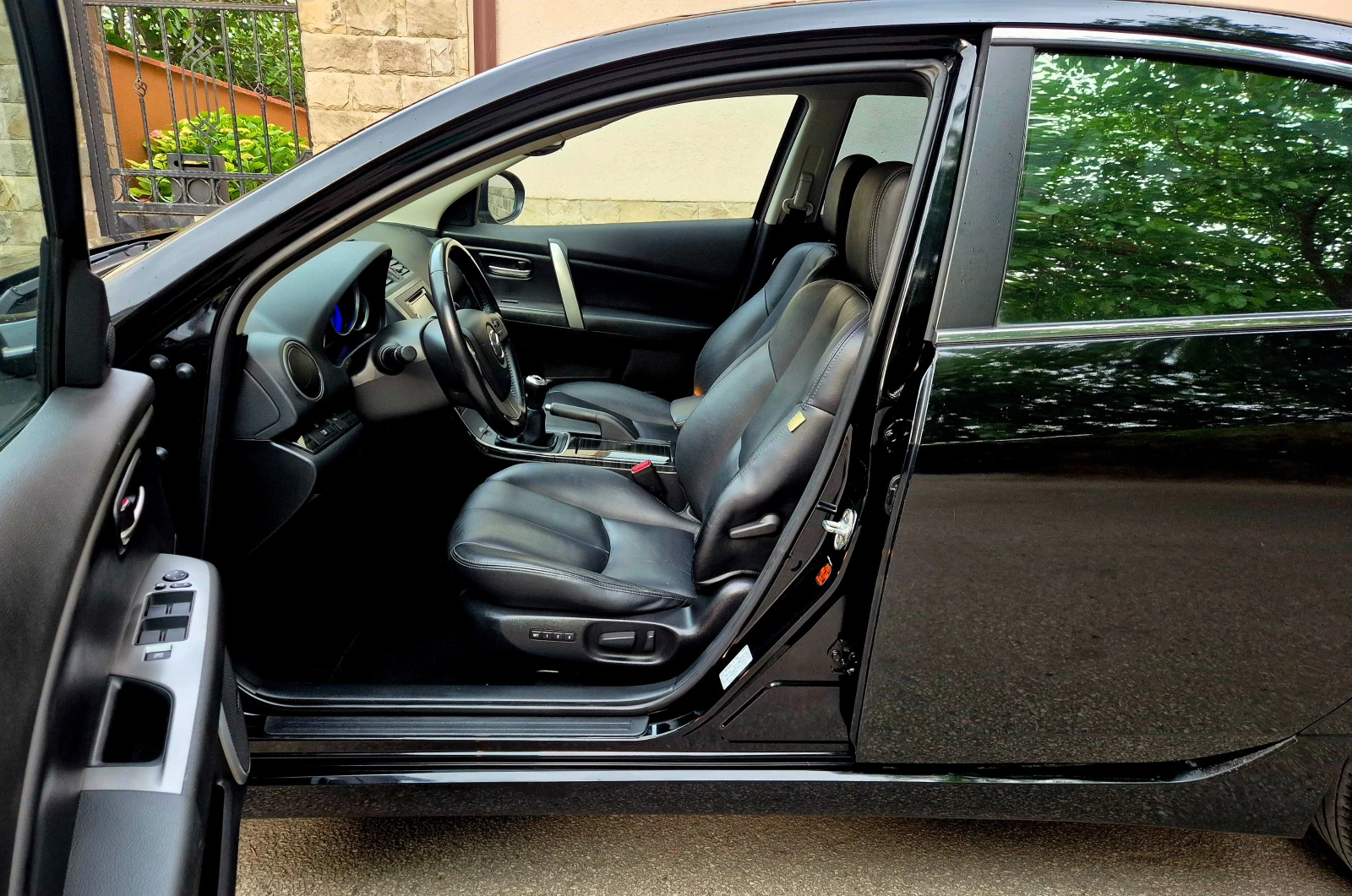 Mazda 6 2.5i-GINZA-LUX-кожа-нави-верига-6speed-japan, снимка 14 - Автомобили и джипове - 54826866