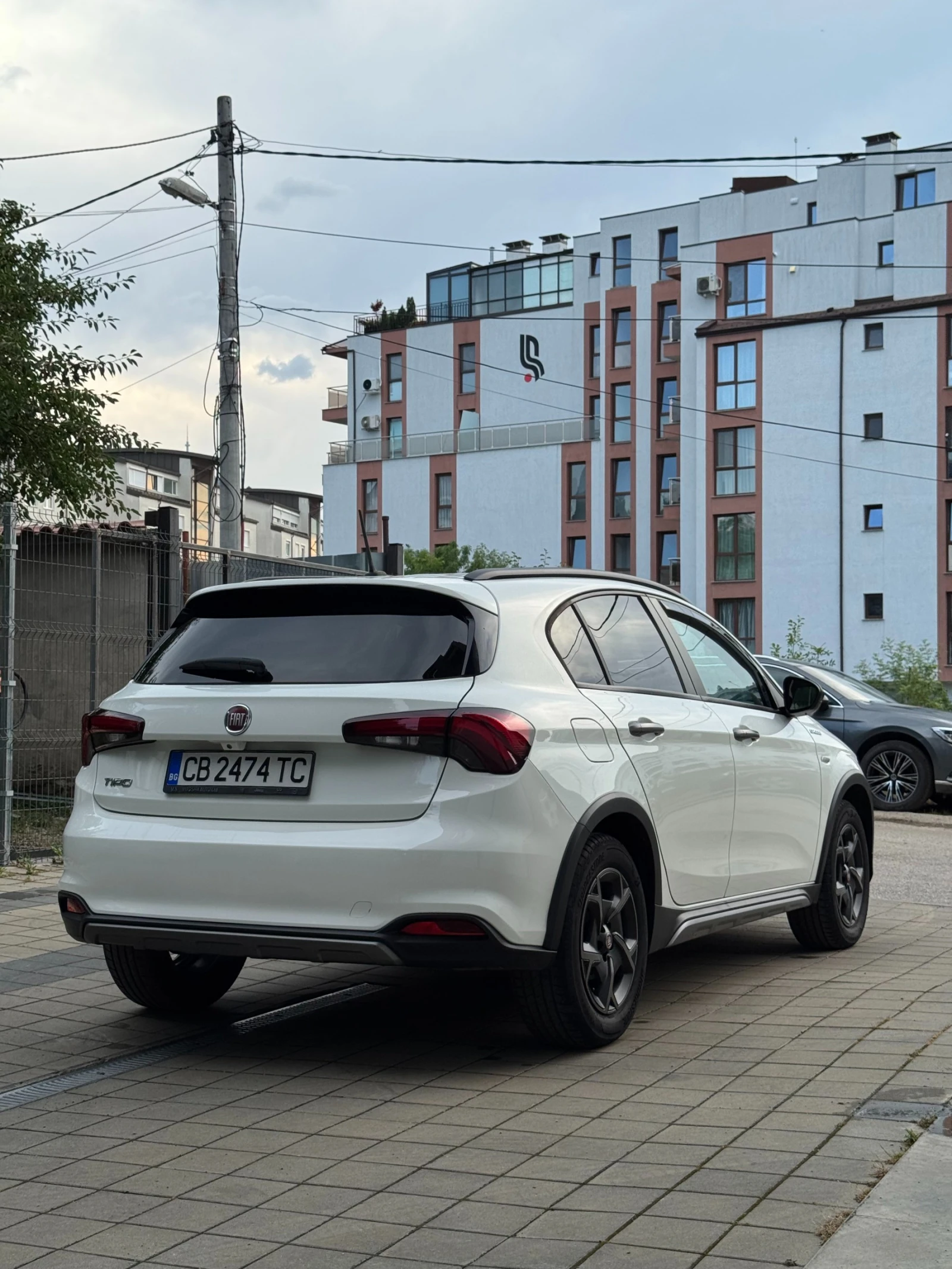 Fiat Tipo Cross, снимка 7 - Автомобили и джипове - 55107194