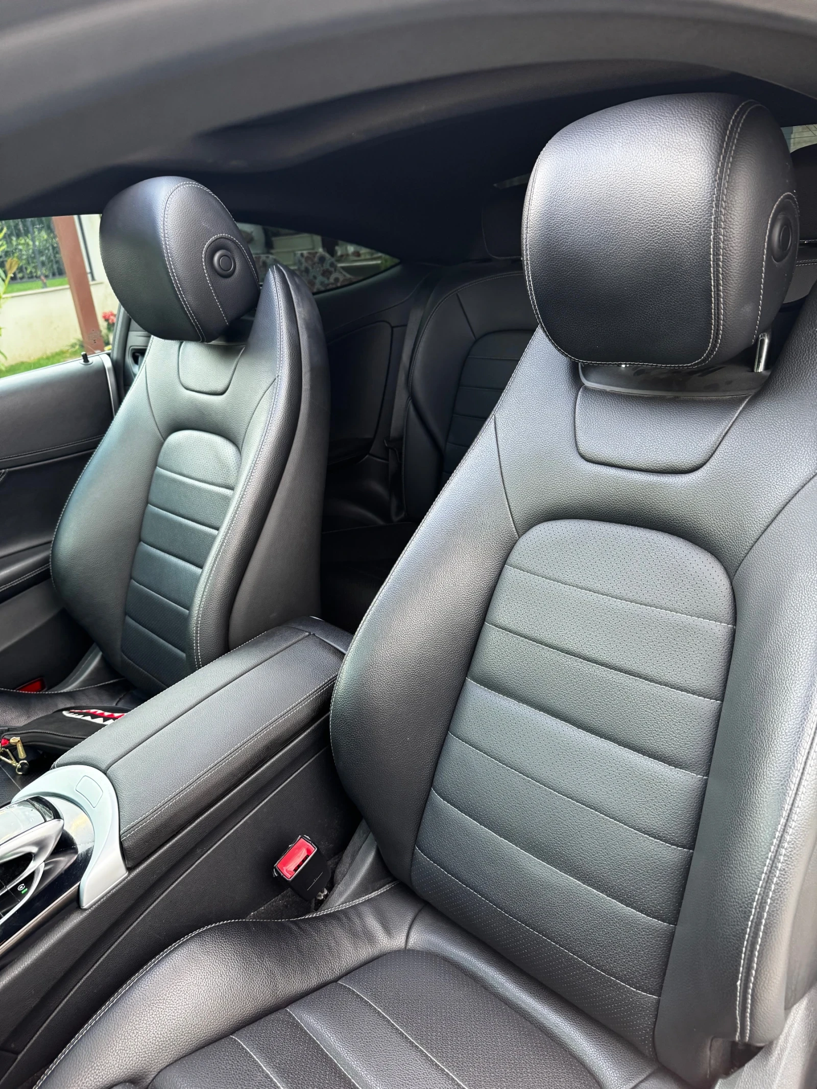 Mercedes-Benz C 300, снимка 16 - Автомобили и джипове - 55354548