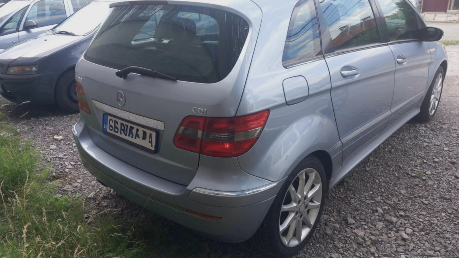 Mercedes-Benz B 180, снимка 6 - Автомобили и джипове - 55436415