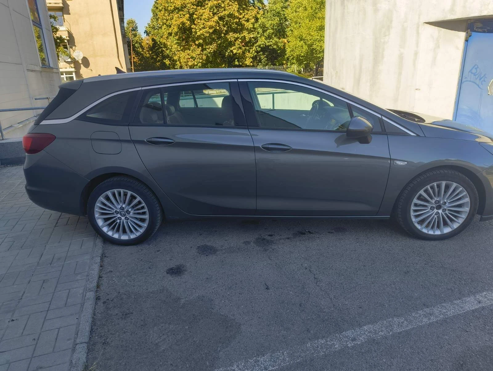 Opel Astra  CDTI sport turar, снимка 3 - Автомобили и джипове - 56346904