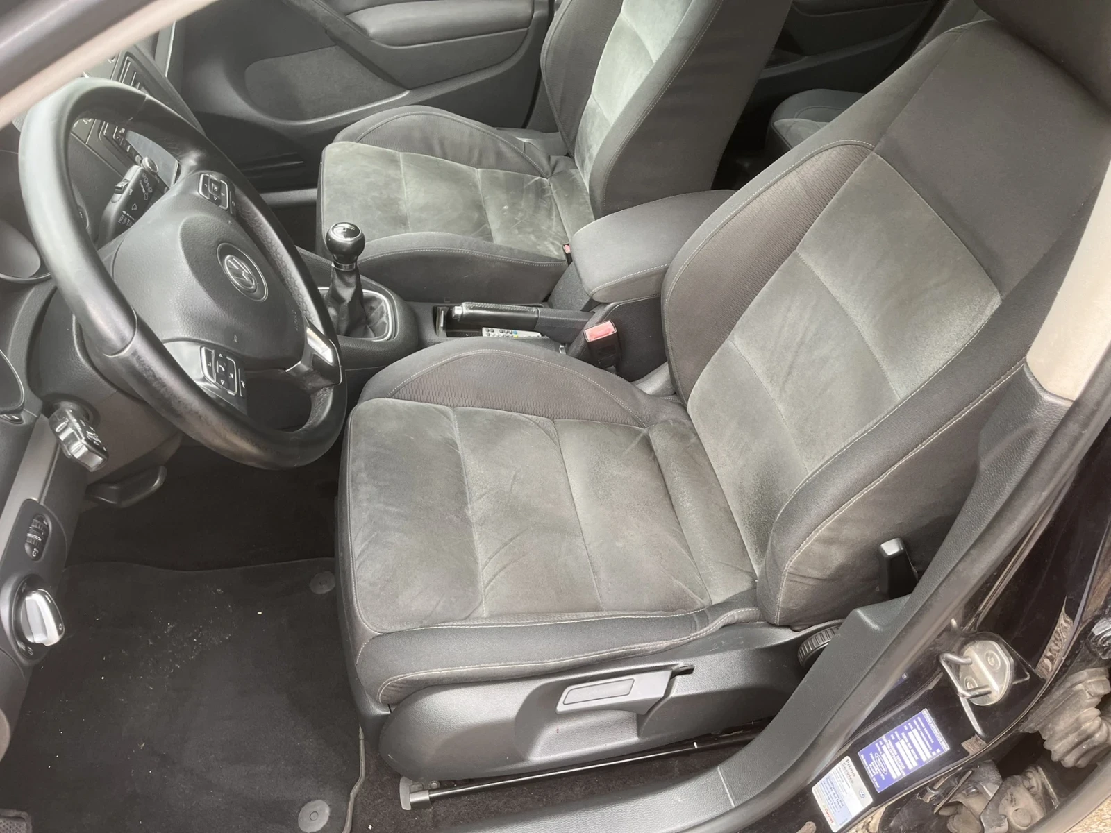 VW Golf 1.4, снимка 11 - Автомобили и джипове - 56681330