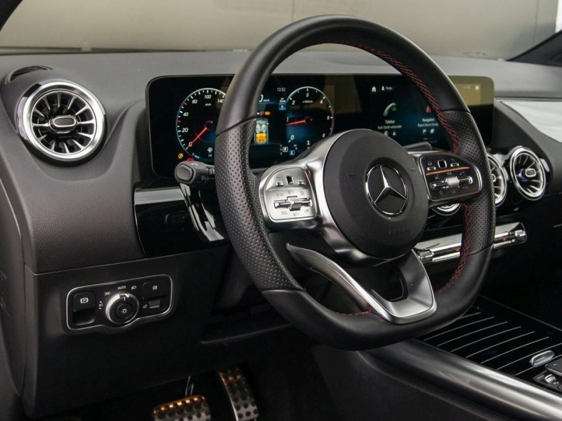 Mercedes-Benz GLA 220 d AMG Line, снимка 6 - Автомобили и джипове - 43853573