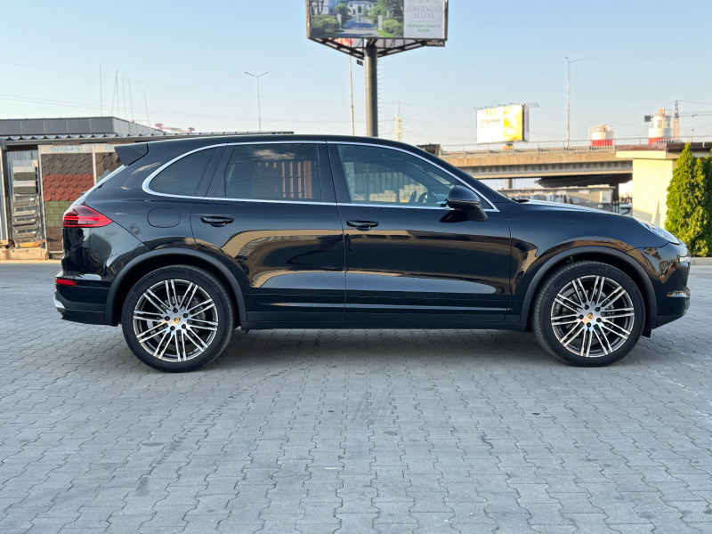 Porsche Cayenne 3.0D  FACELIFT , снимка 4 - Автомобили и джипове - 46563746