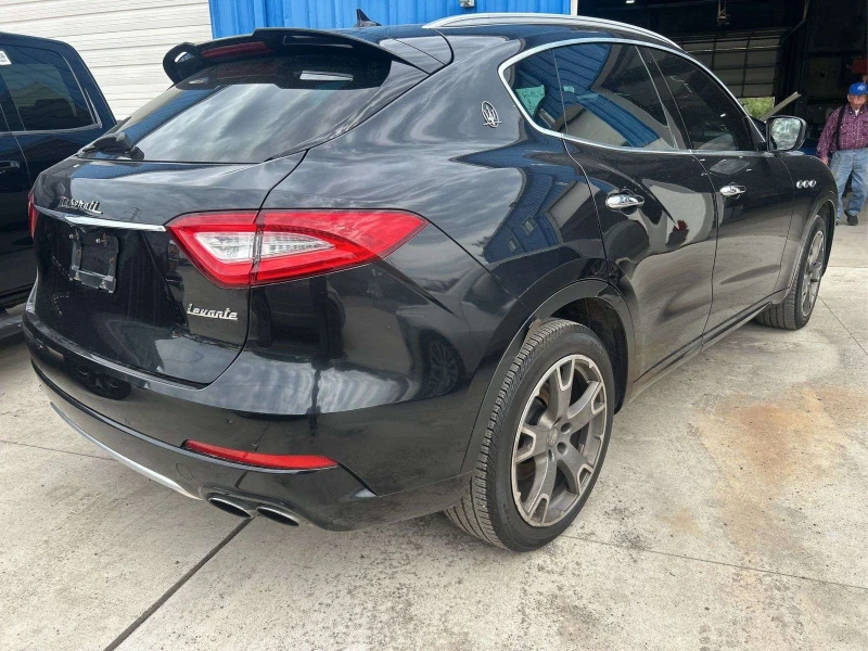 Maserati Levante, снимка 5 - Автомобили и джипове - 47632720