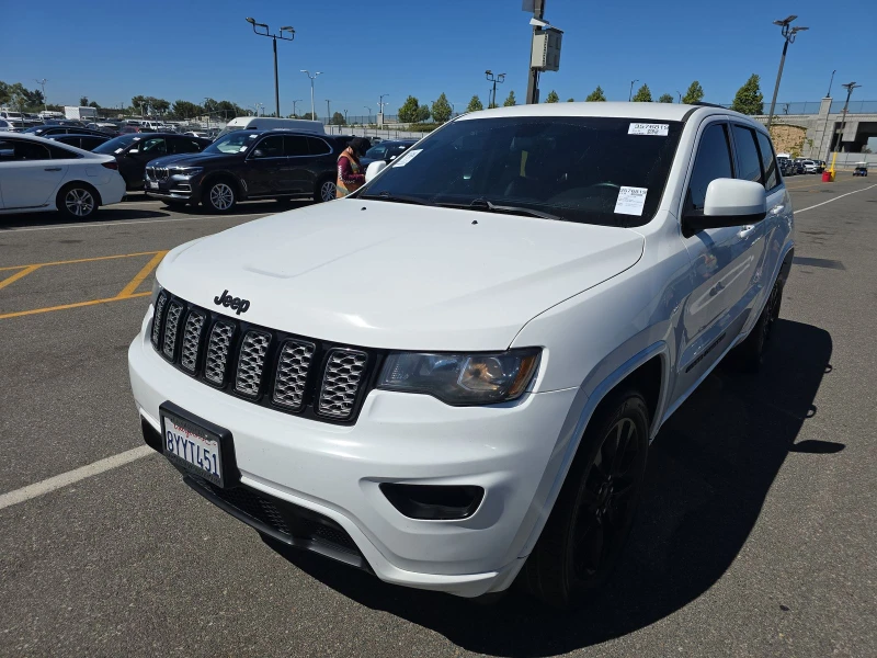 Jeep Grand cherokee ALTITUDE EDITION* 8ZF* REMOTE START* KEYLESS, снимка 3 - Автомобили и джипове - 48379562