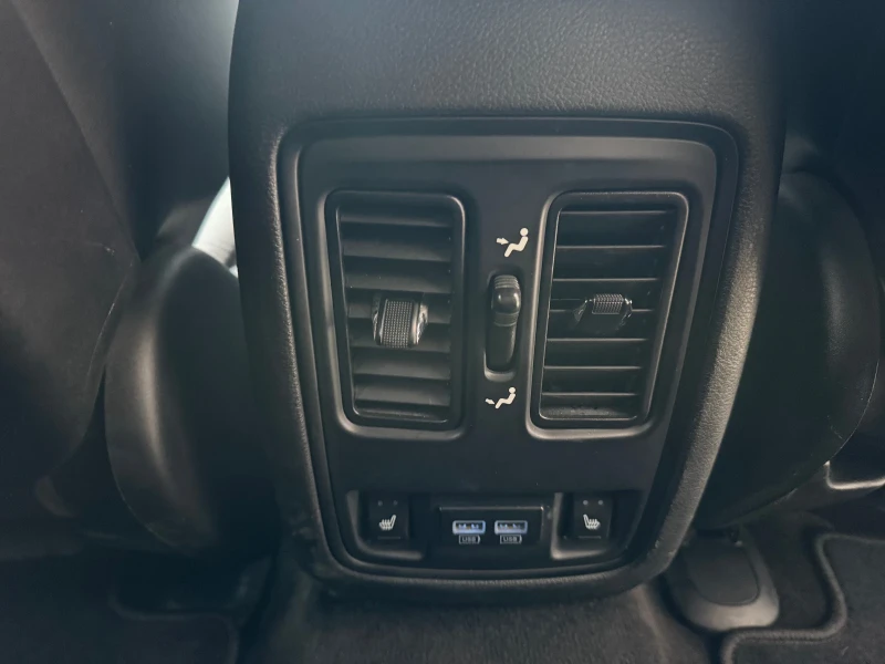 Jeep Grand cherokee OVERLAND , снимка 11 - Автомобили и джипове - 52098849