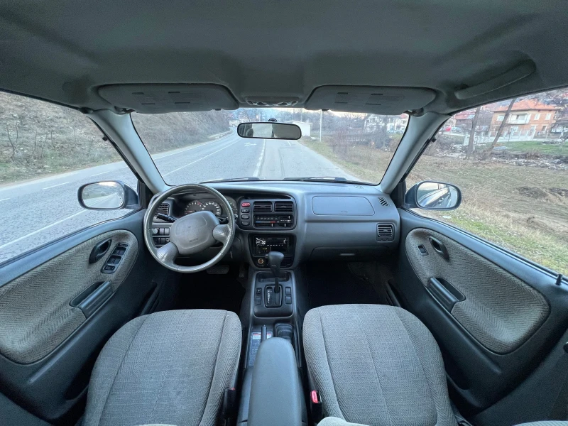 Suzuki Grand vitara 2.5V6* Газ-Бензин* Автоматик* Роубар* Холандия* Те, снимка 14 - Автомобили и джипове - 52894078