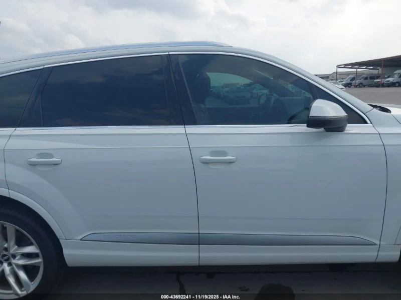 Audi Q7 3l 3.0T Premium, снимка 13 - Автомобили и джипове - 53322662
