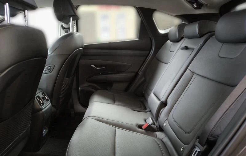 Hyundai Tucson Plug in, снимка 8 - Автомобили и джипове - 54129326