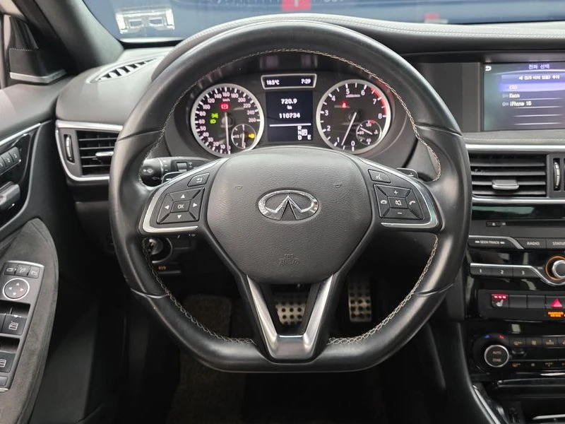 Infiniti Q30 2.0 Automatic, снимка 11 - Автомобили и джипове - 55597584