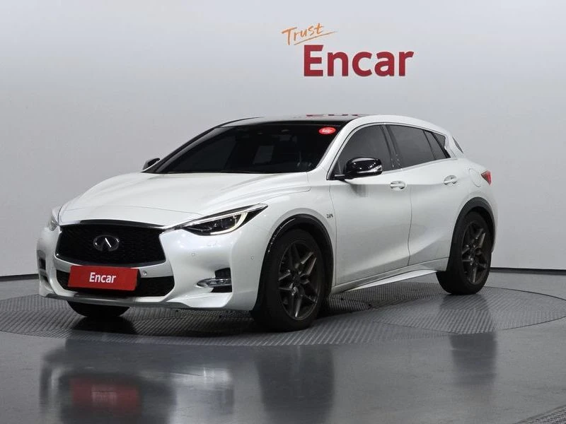 Infiniti Q30 2.0 Automatic