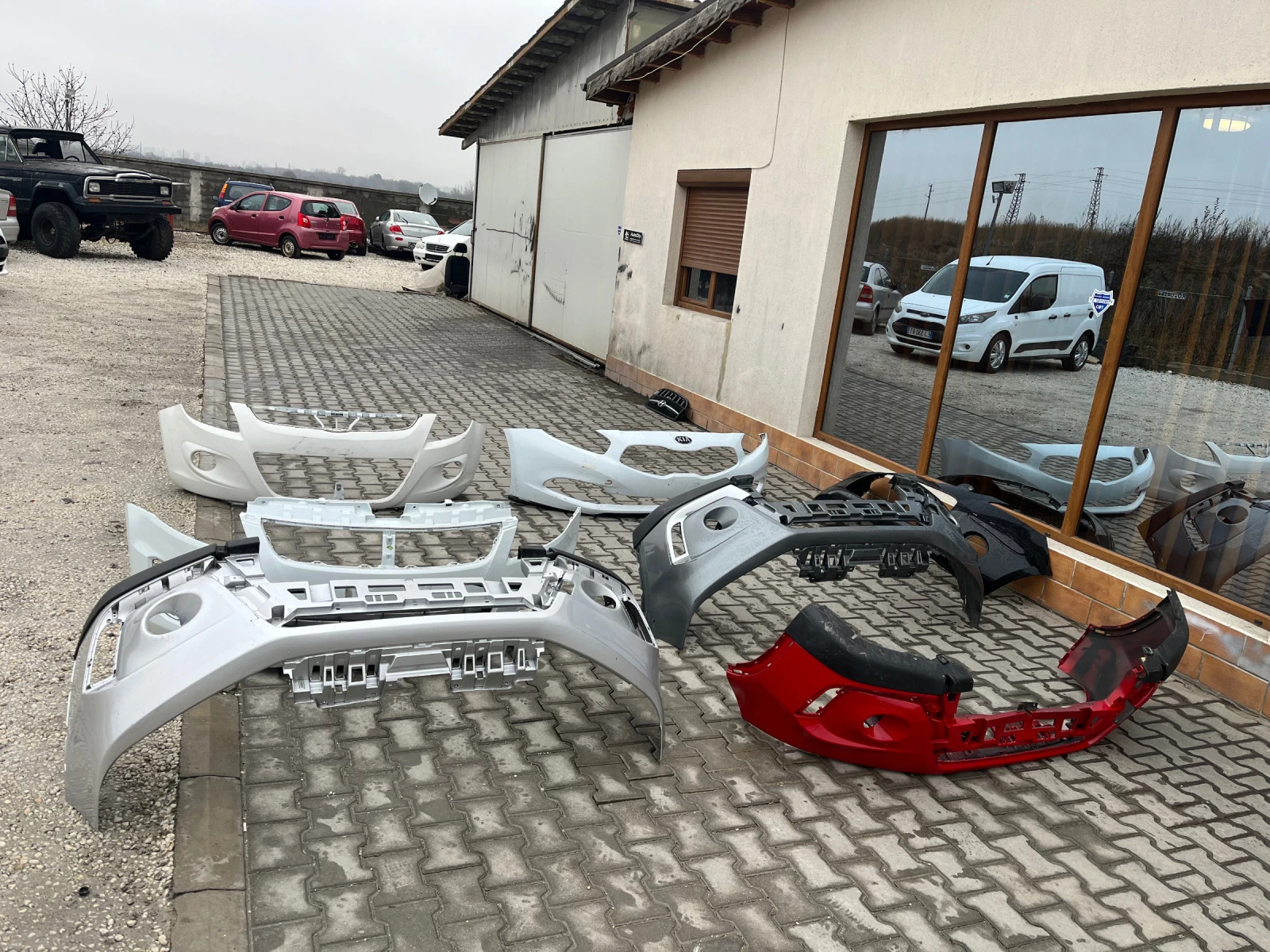 Suzuki Grand vitara 3 броя брони , снимка 1