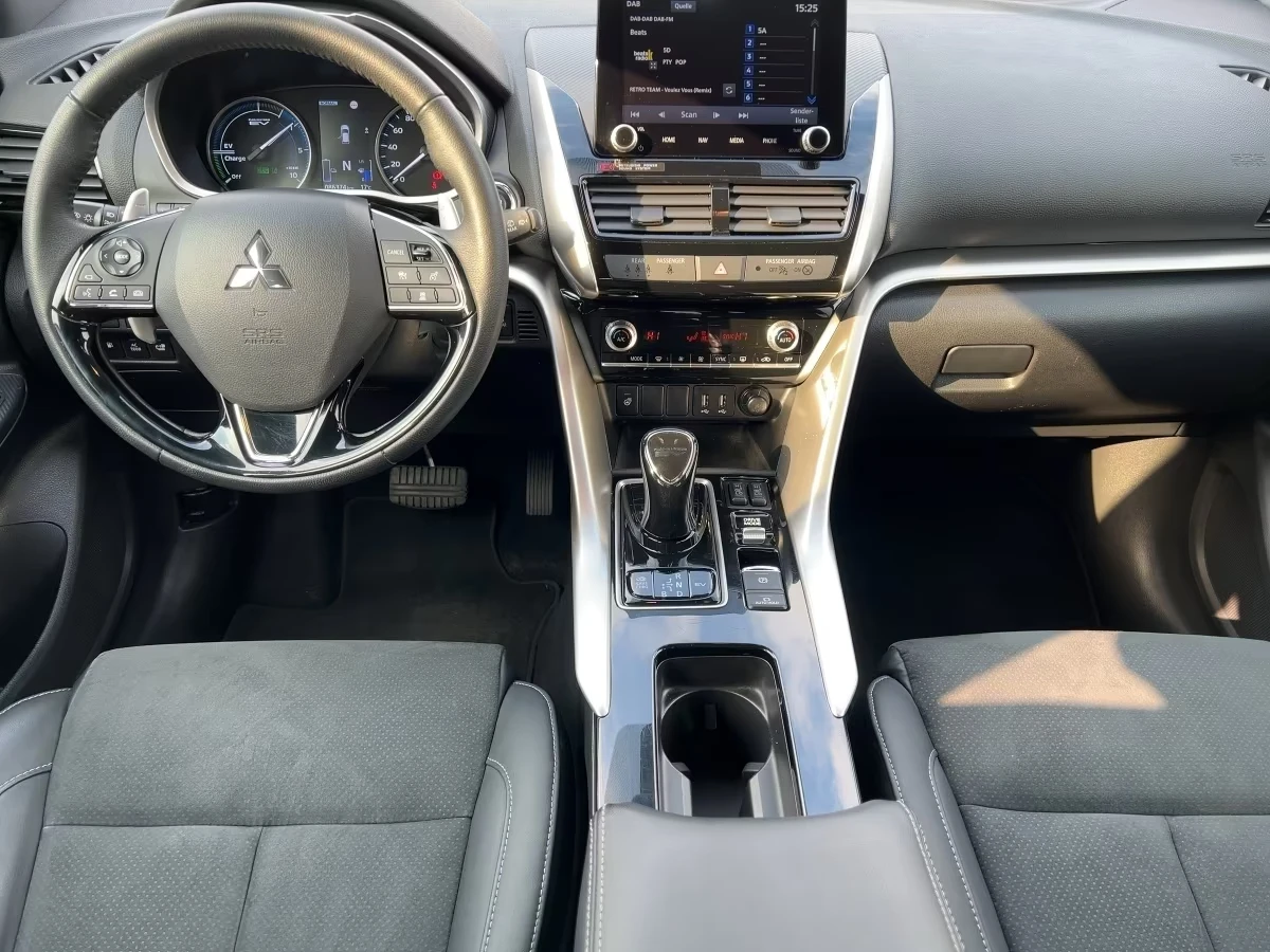 Mitsubishi Eclipse Cross 2.4 Plug-In Хибрид/360/188 к.с./4x4 - изображение 9