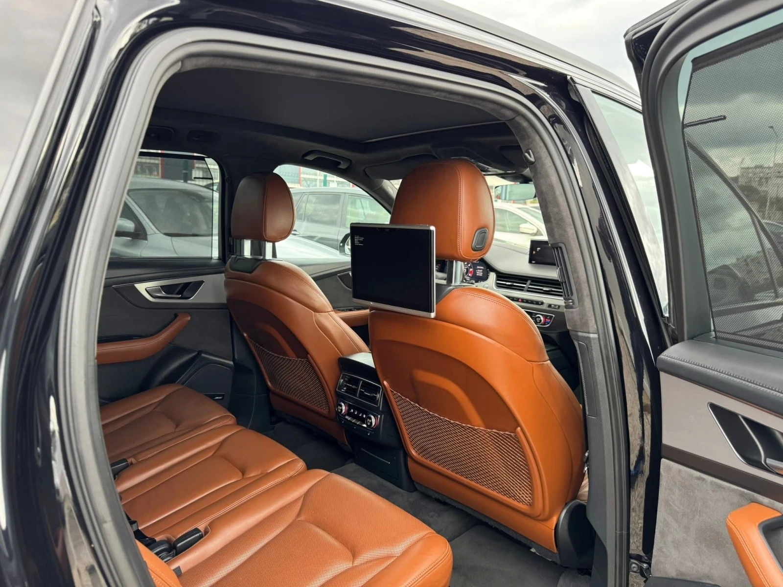 Audi SQ7 4.0TDI full, снимка 16 - Автомобили и джипове - 53892210