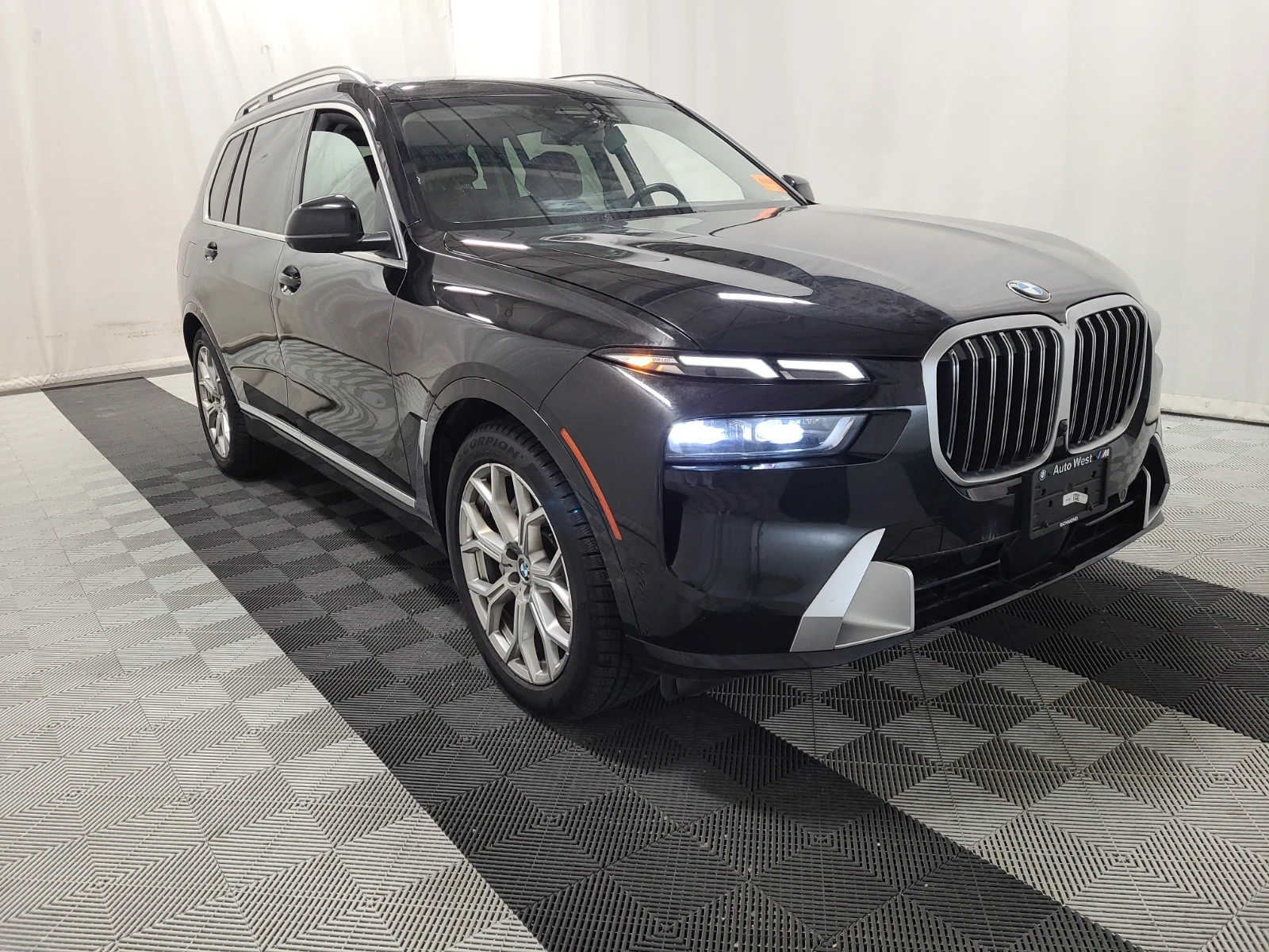 BMW X7 XDRIVE40I * Един собственик * Без инциденти 