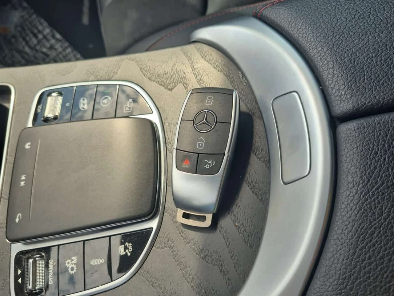 Mercedes-Benz GLE 43 AMG KEYLESS * PANO * CARFAX * , снимка 8 - Автомобили и джипове - 55582833