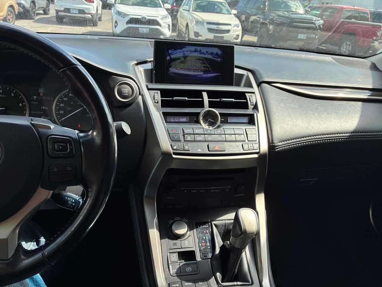 Lexus NX 200t * AWD 4dr * АВТОКРЕДИТ БЕЗ ПЪРВОНАЧАЛНА ВНОСКА* , снимка 9 - Автомобили и джипове - 55615057