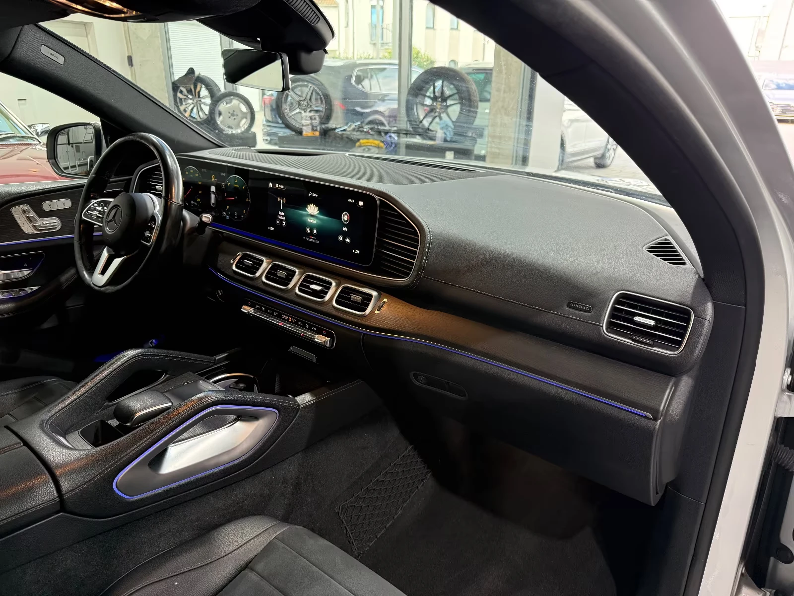 Mercedes-Benz GLE 350 d Coupe 4Matic / AMG / 360 , снимка 9 - Автомобили и джипове - 55751350