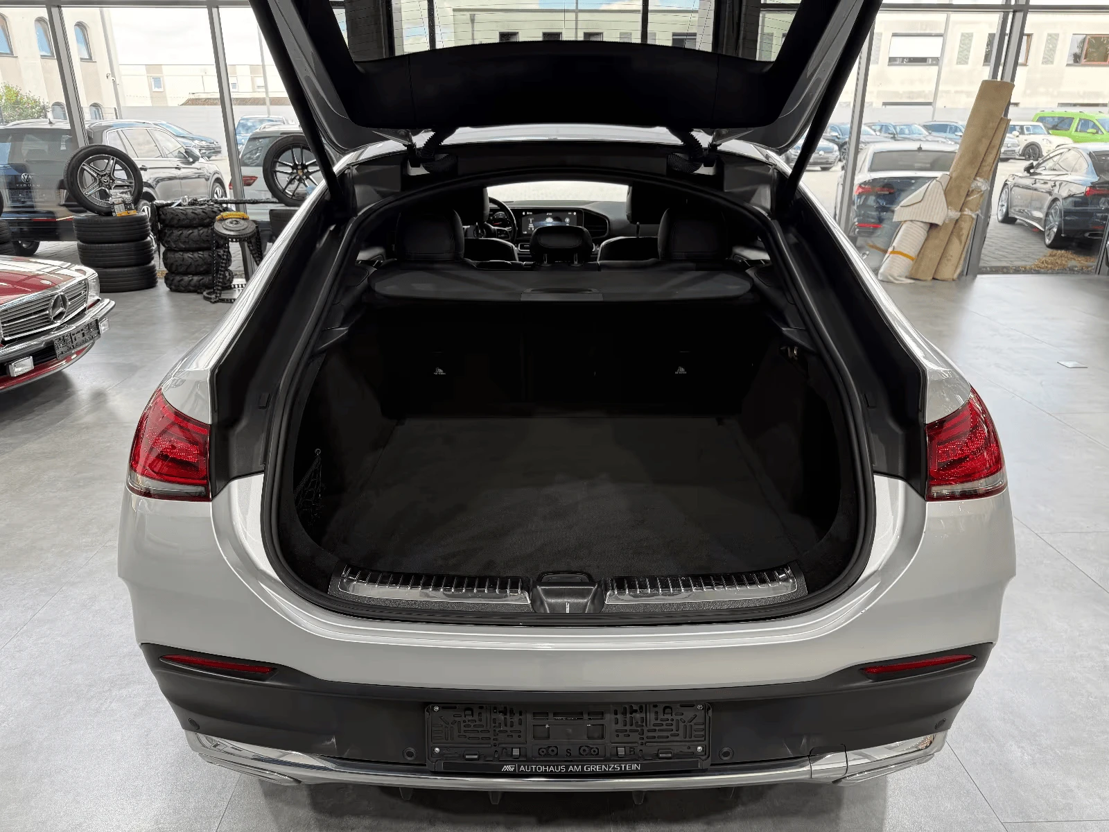 Mercedes-Benz GLE 350 d Coupe 4Matic / AMG / 360 , снимка 14 - Автомобили и джипове - 55751350