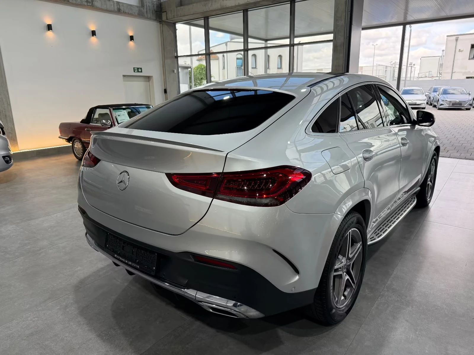 Mercedes-Benz GLE 350 d Coupe 4Matic / AMG / 360 , снимка 4 - Автомобили и джипове - 55751350
