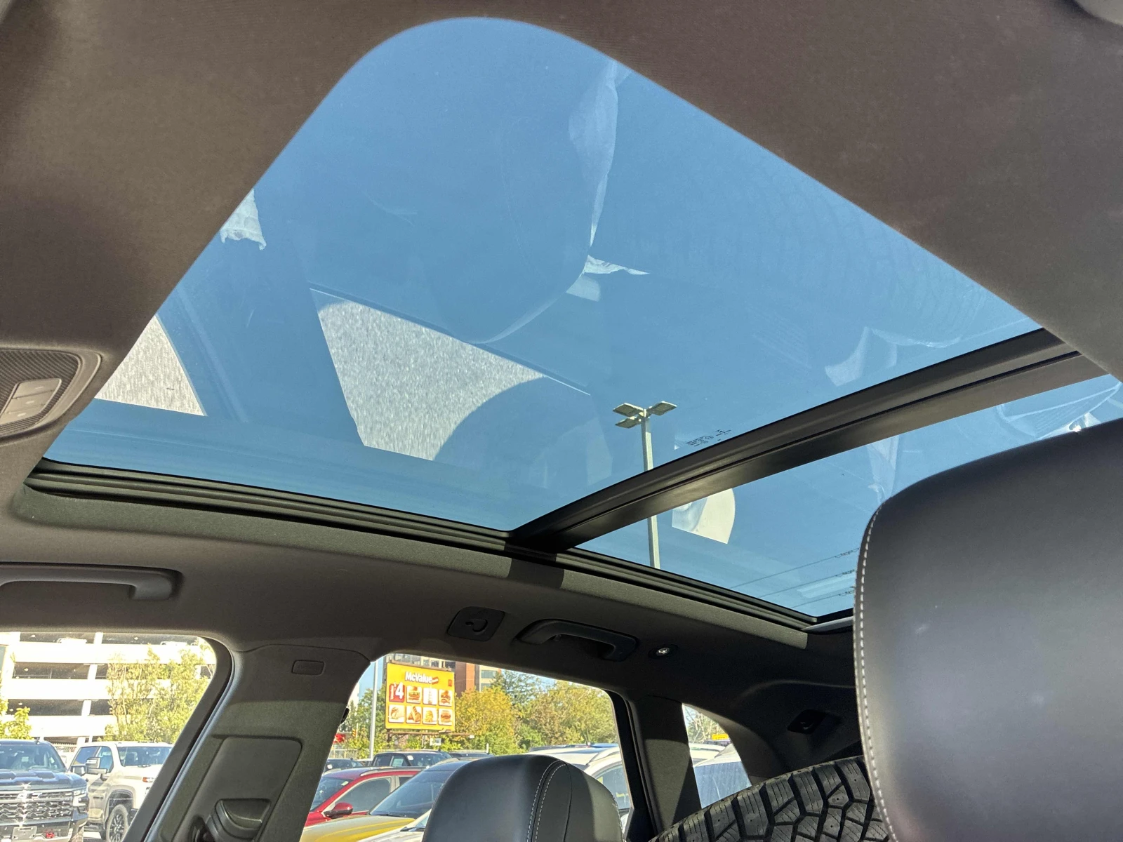 Audi SQ5 Technik / 360 / Dis / Hud / B&O / Carfax, снимка 13 - Автомобили и джипове - 56047583