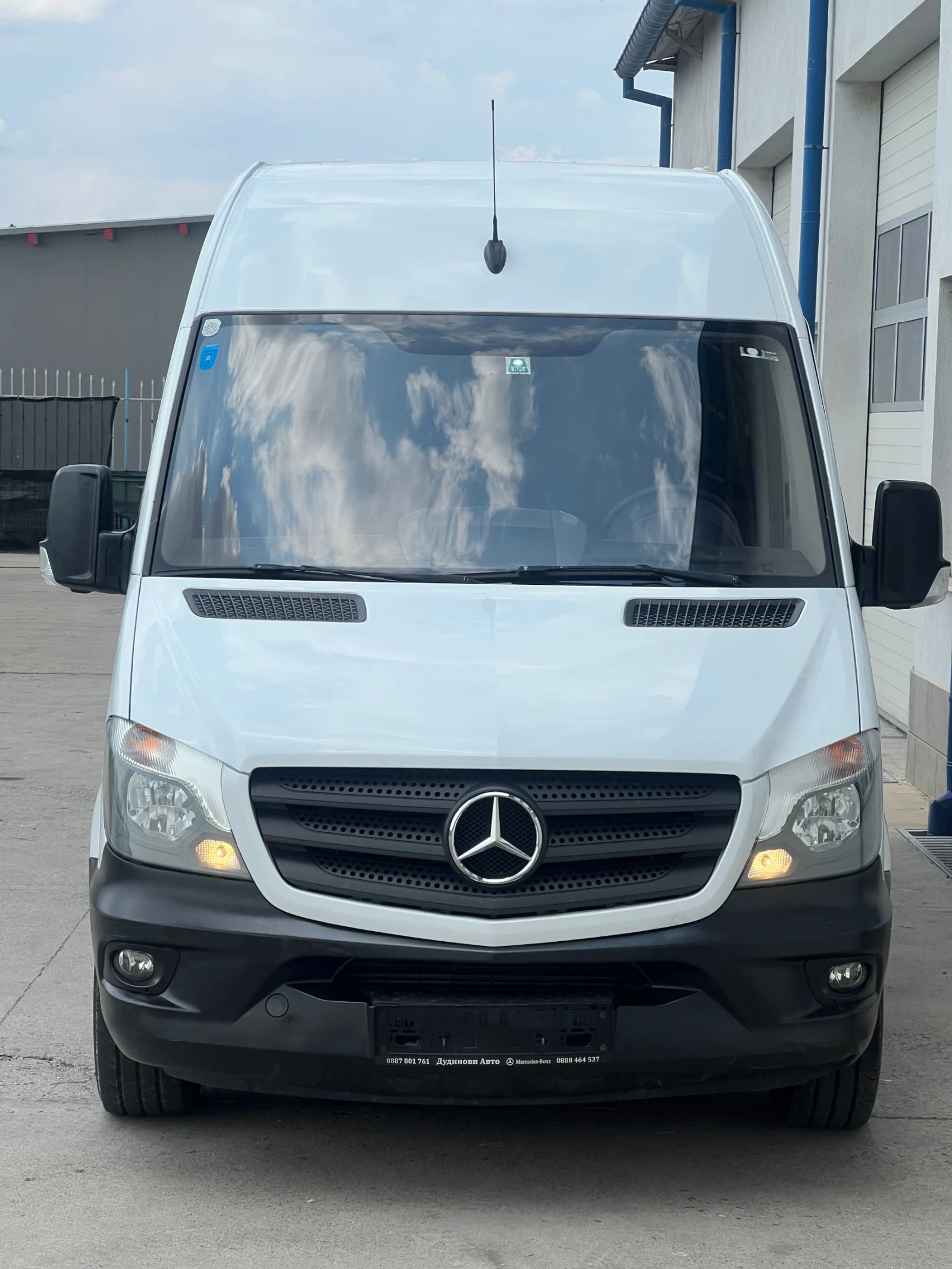 Mercedes-Benz Sprinter L2H2 / 316 / Климатроник / Две странични врати - изображение 2