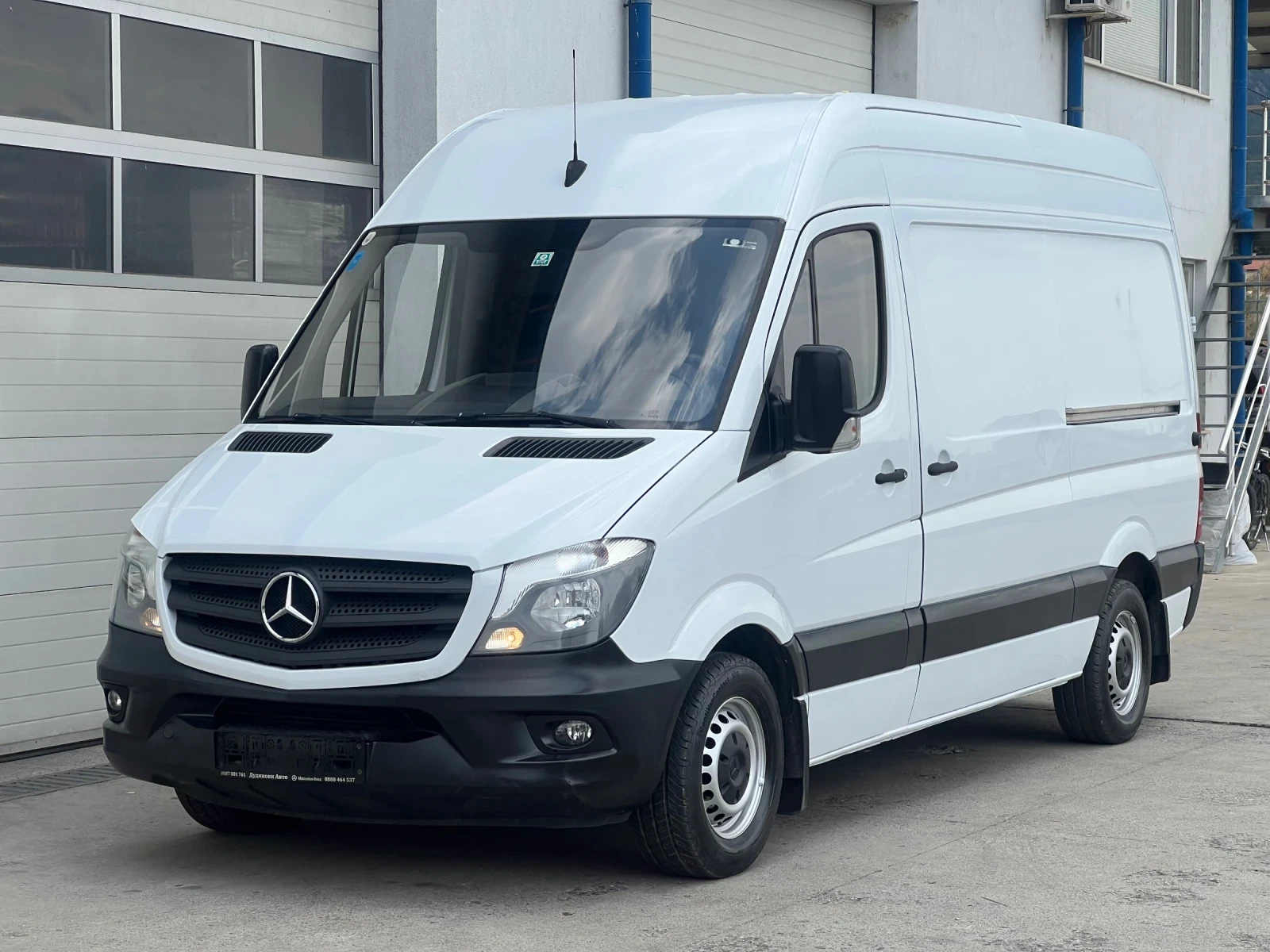 Mercedes-Benz Sprinter L2H2 / 316 / Климатроник / Две странични врати - изображение 3