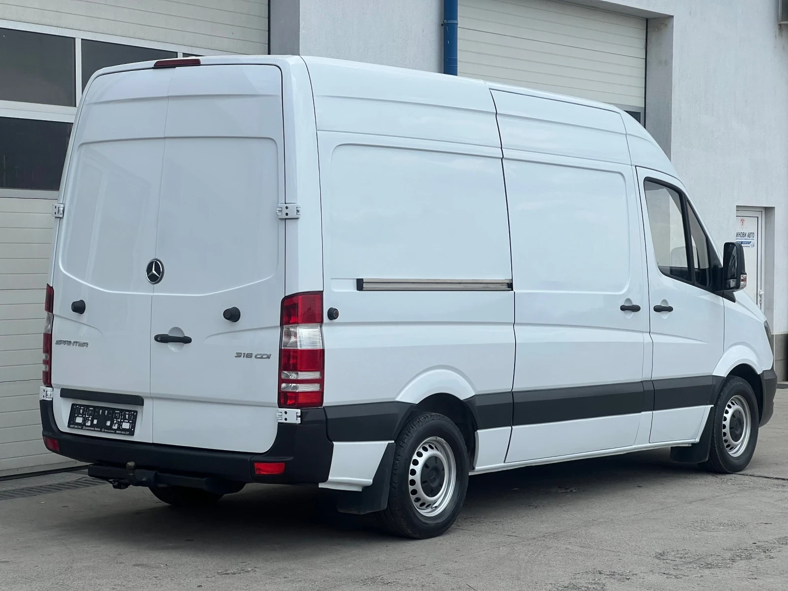 Mercedes-Benz Sprinter L2H2 / 316 / Климатроник / Две странични врати - изображение 7