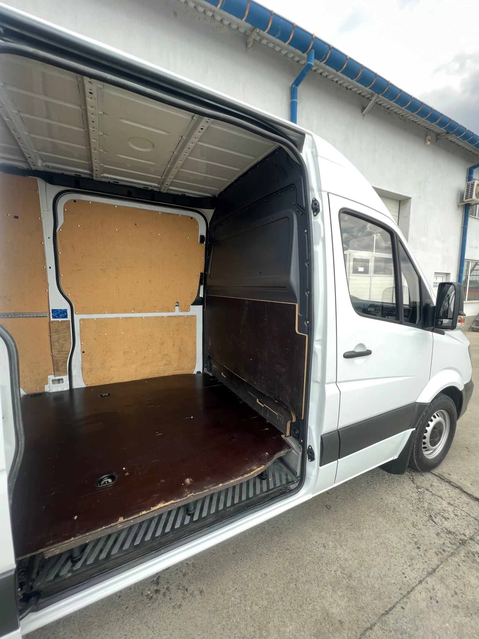 Mercedes-Benz Sprinter L2H2 / 316 / Климатроник / Две странични врати - изображение 10