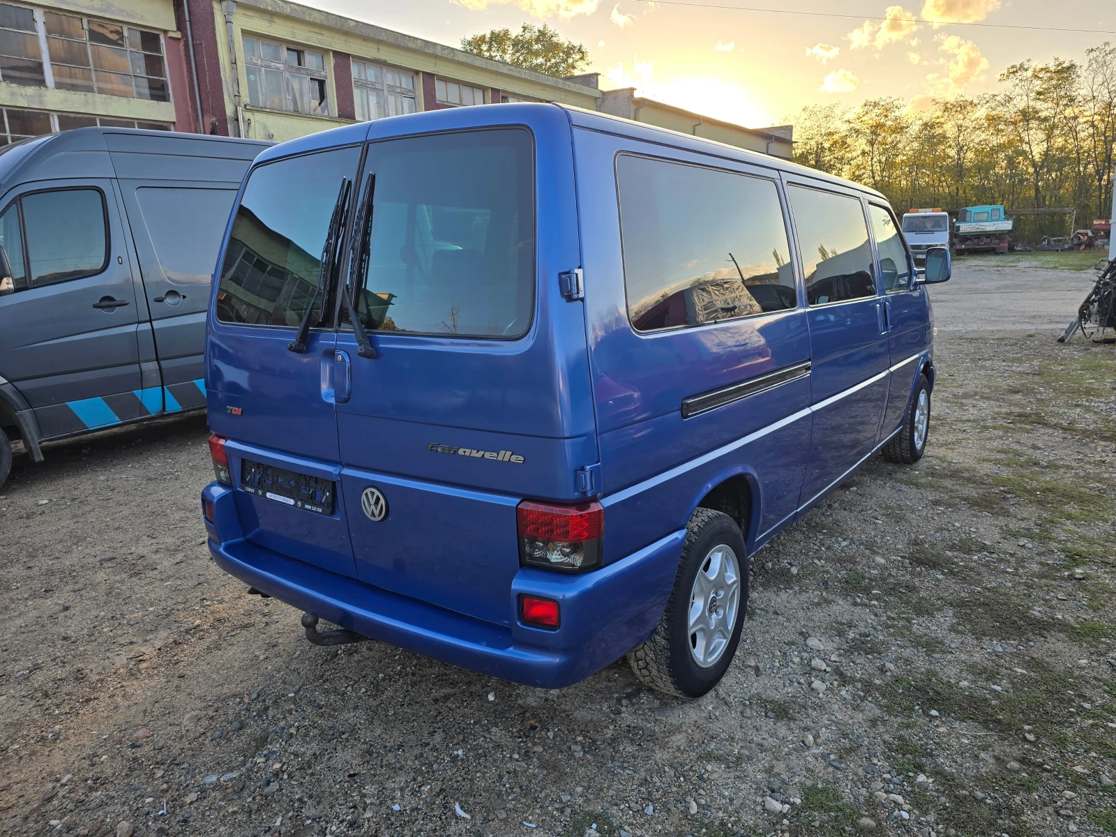 VW T4 Каравеле 2.5 тди - изображение 6