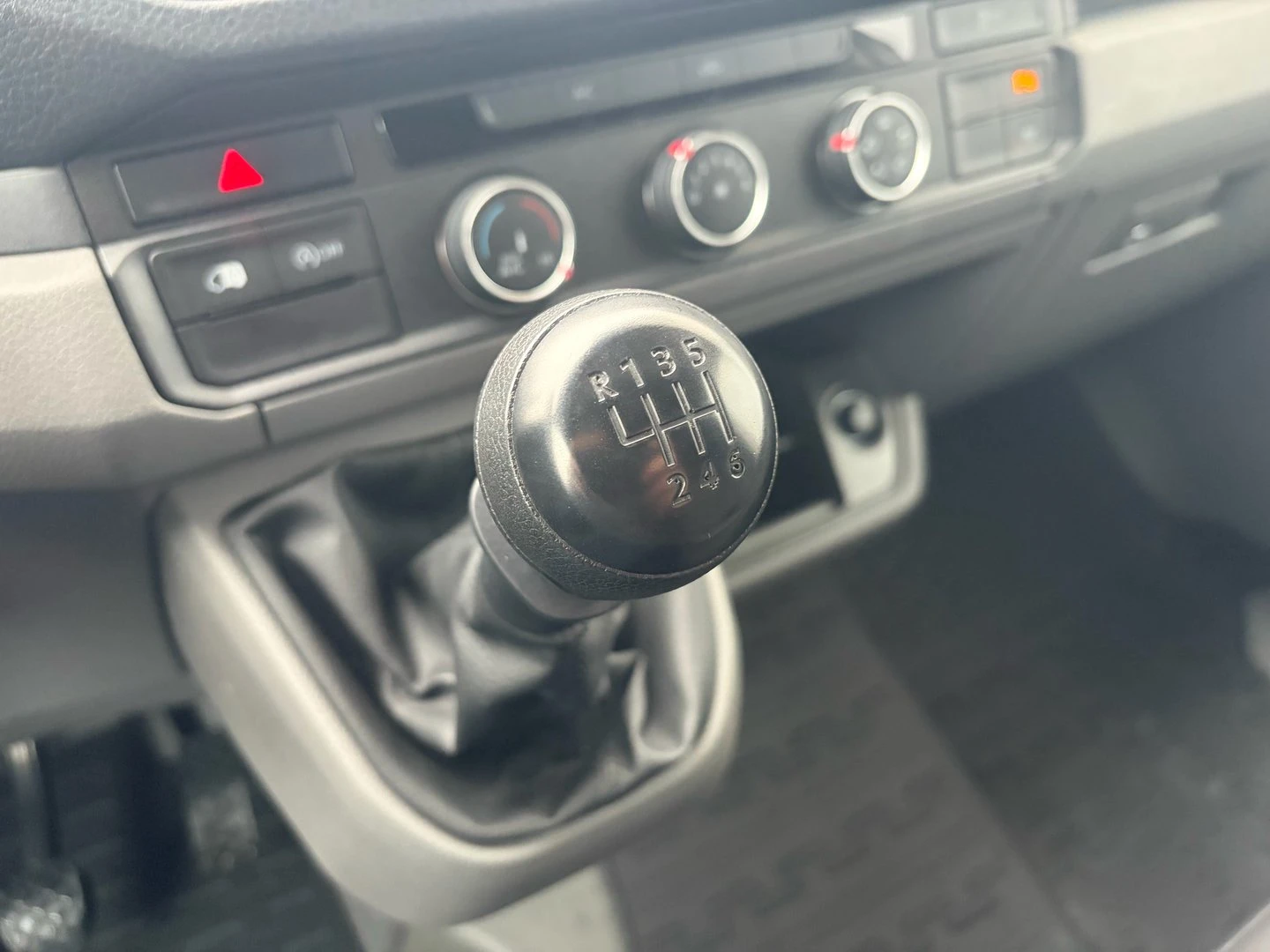 VW Crafter 35 Kasten L TDI 14.4 m3 ������ | Mobile.bg � ����������� 9