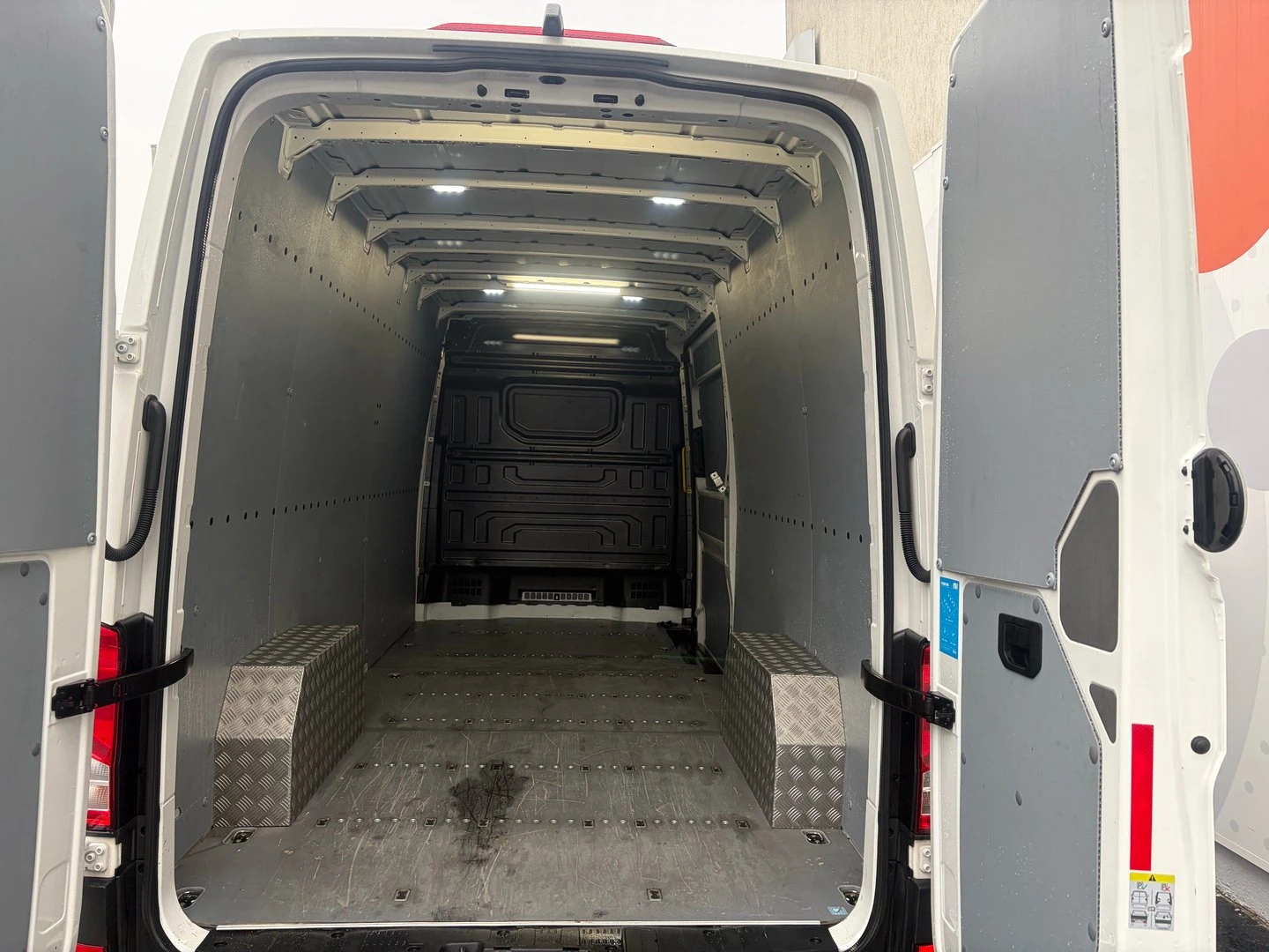 VW Crafter 35 Kasten L TDI 14.4 m3 ������ | Mobile.bg � ����������� 6
