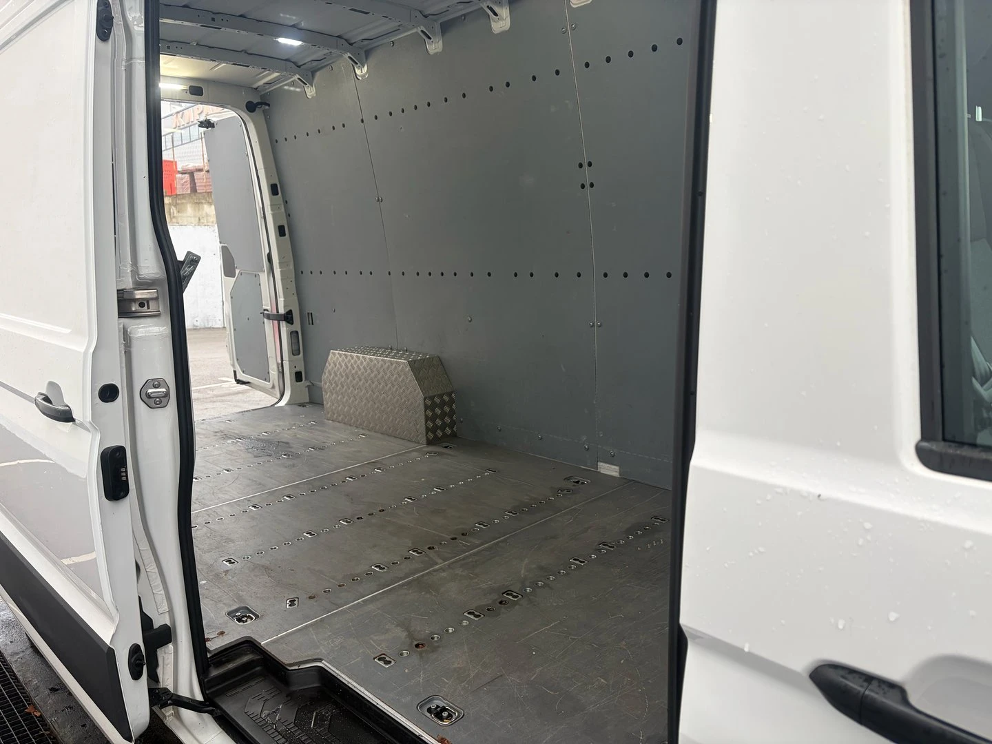 VW Crafter 35 Kasten L TDI 14.4 m3 ������ | Mobile.bg � ����������� 7