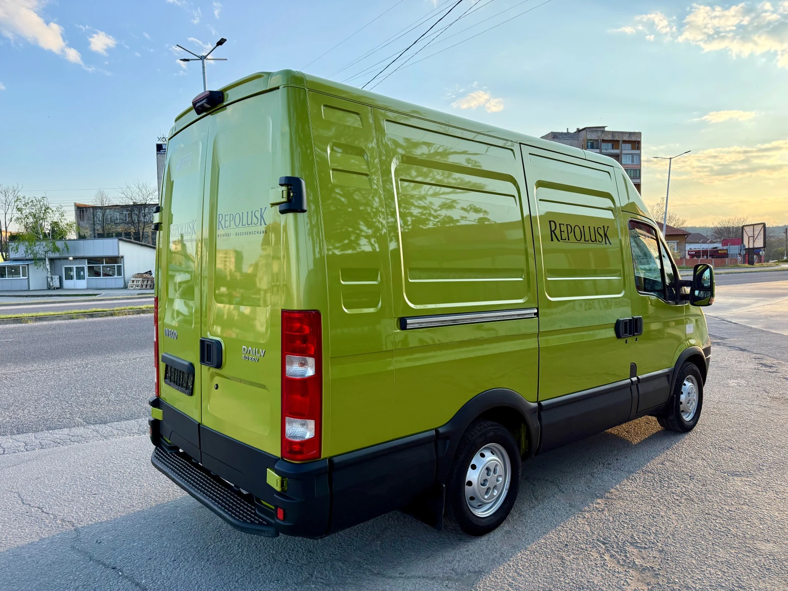 Iveco Daily 35S14 3.0 D, снимка 5 - Бусове и автобуси - 54239278