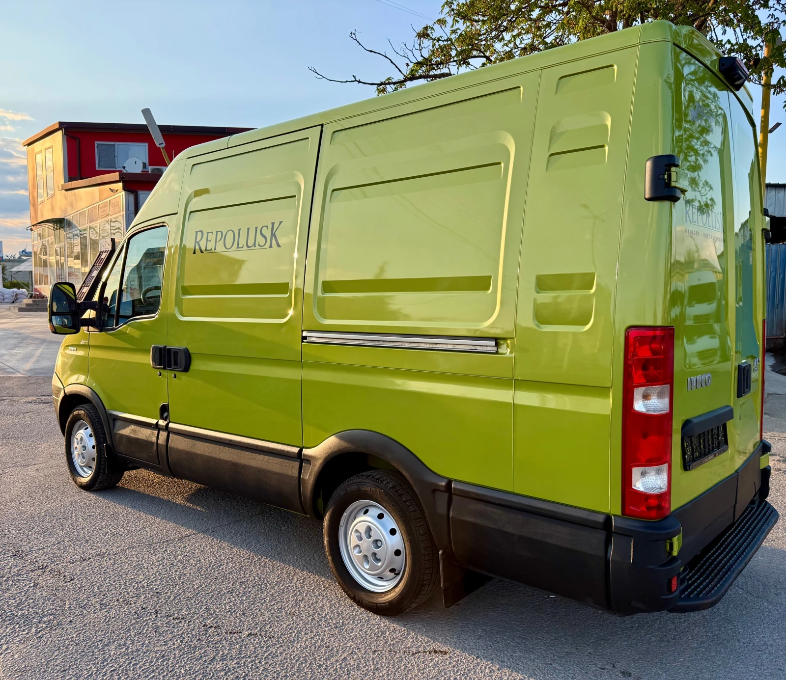Iveco Daily 35S14 3.0 D, снимка 3 - Бусове и автобуси - 54239278