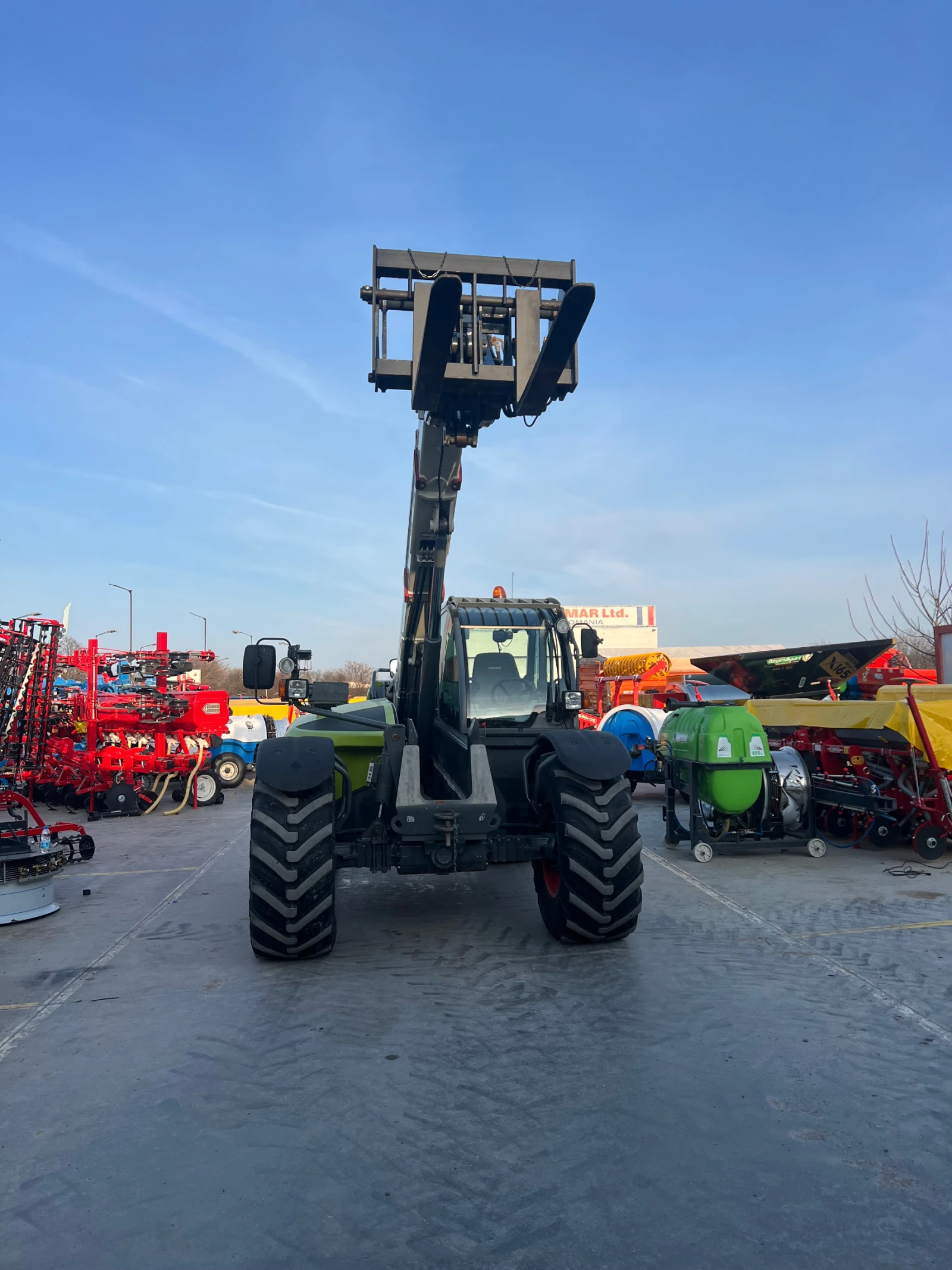 Телескопичен товарач Claas Scorpion 9040 plus  - изображение 2