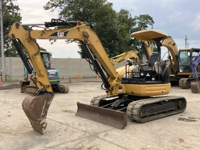 Багер Cat 304 / ПЕРФЕКТЕН / ОЧАКВАН ВНОС