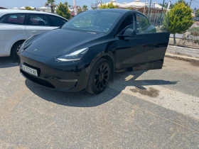������ Tesla Model Y